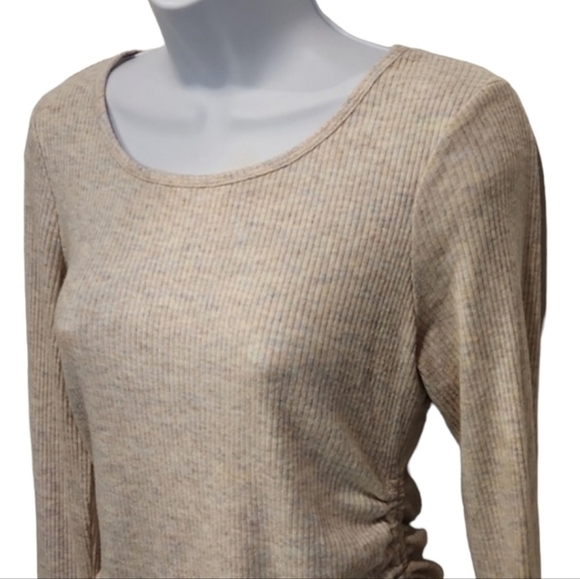 I.N. San Francisco Speckled Ruched Cut Out Back Top - Picture 1 of 8
